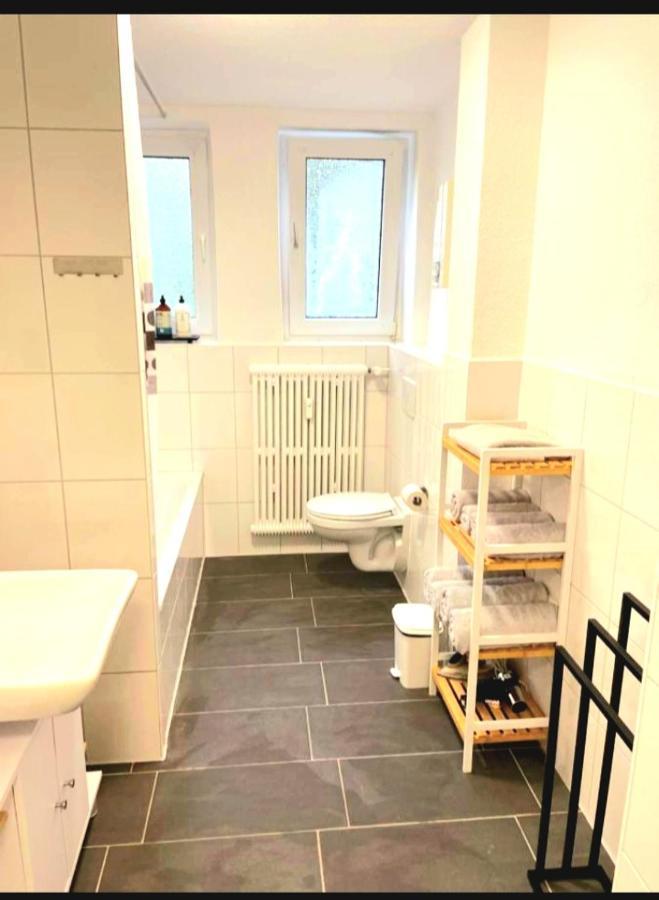 City Apartment Duisburg 2#Netflix &Wlan &Kingsize Bett & Kaffee Maschine & Central & 500M Innenhafen & 2 Min U Bahn Extérieur photo