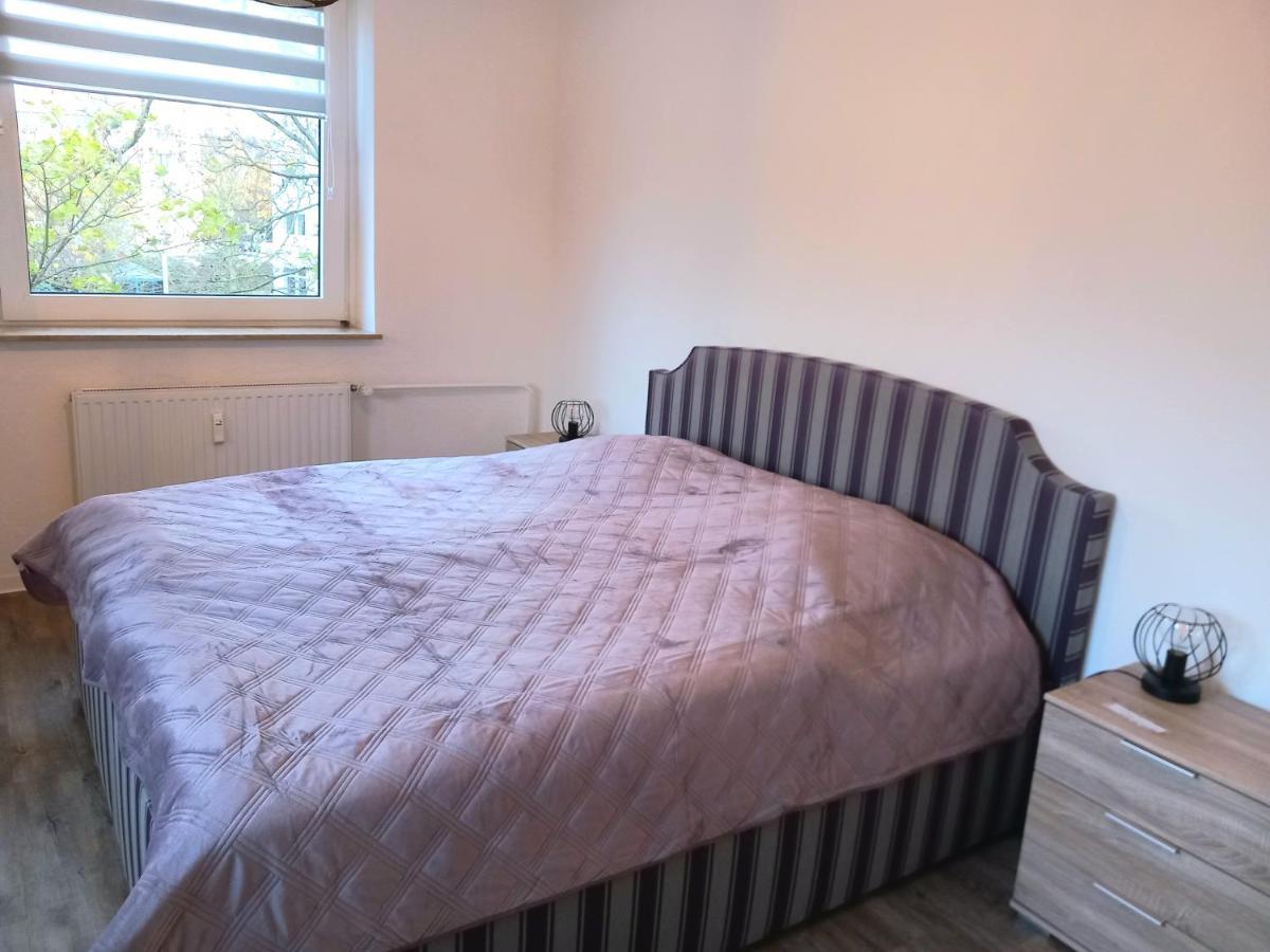 City Apartment Duisburg 2#Netflix &Wlan &Kingsize Bett & Kaffee Maschine & Central & 500M Innenhafen & 2 Min U Bahn Extérieur photo