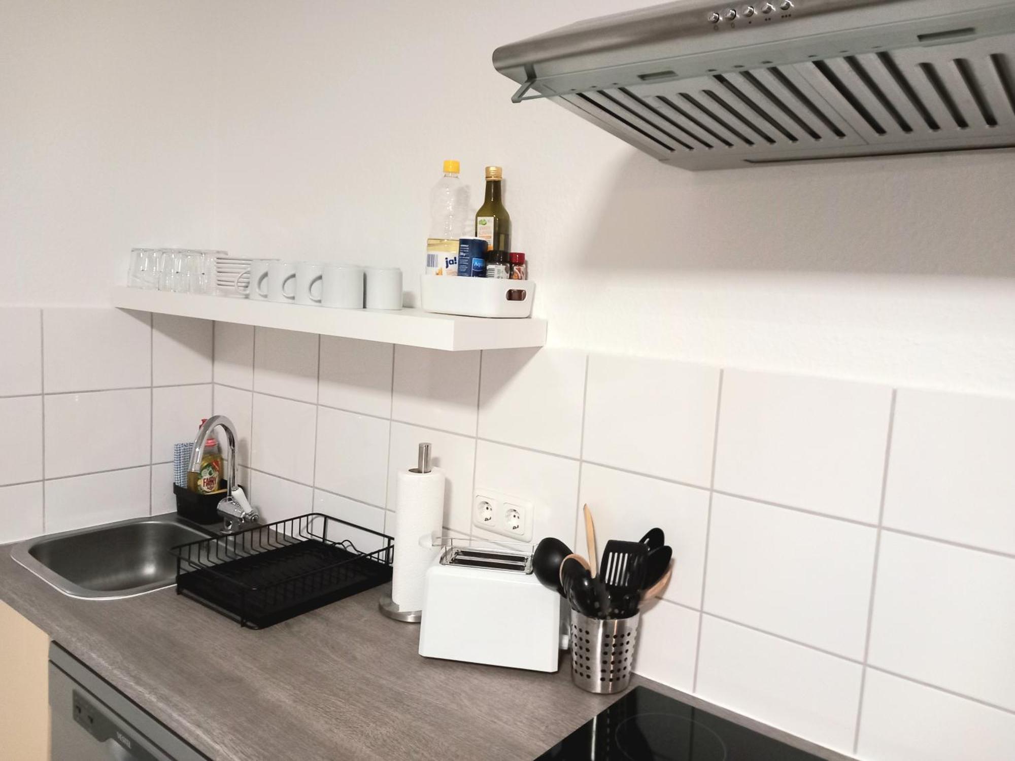 City Apartment Duisburg 2#Netflix &Wlan &Kingsize Bett & Kaffee Maschine & Central & 500M Innenhafen & 2 Min U Bahn Extérieur photo